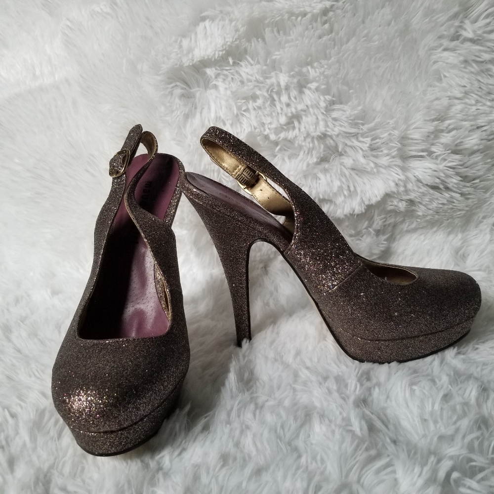 NWOB Womens Madden Girl Sookie Sexy Slingback Platform Heels Round Toe Size 8.5